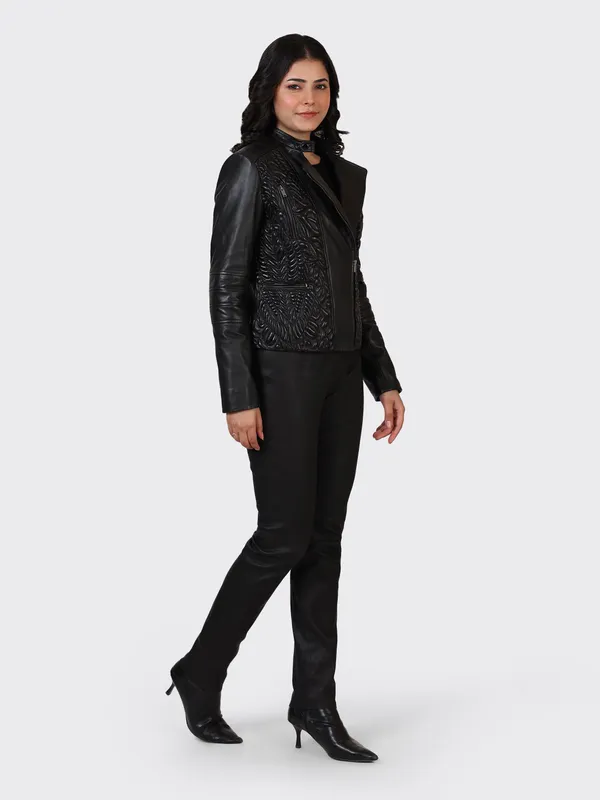 Black_Leather_Jacket_For_Women