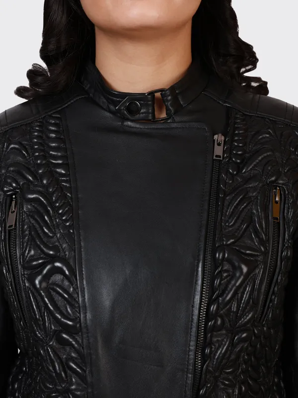 Black_Leather_Jacket_For_Women