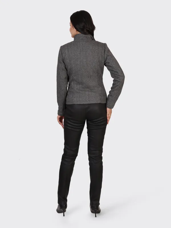 Grey_Wool_Zigzag_Woollen_Jacket_For_Women