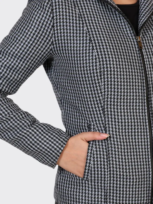 Grey_Wool_Cross_Woollen_Jacket_For_Women