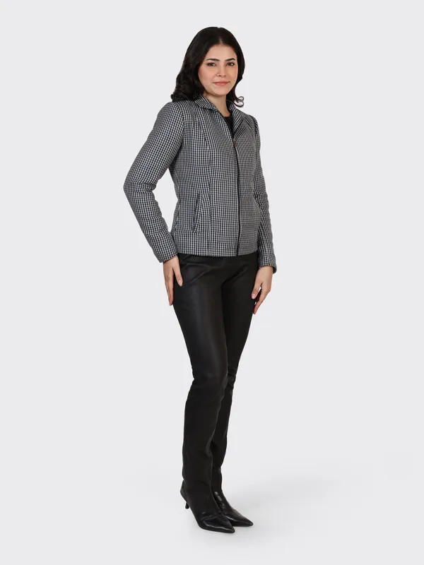 Grey_Wool_Cross_Woollen_Jacket_For_Women