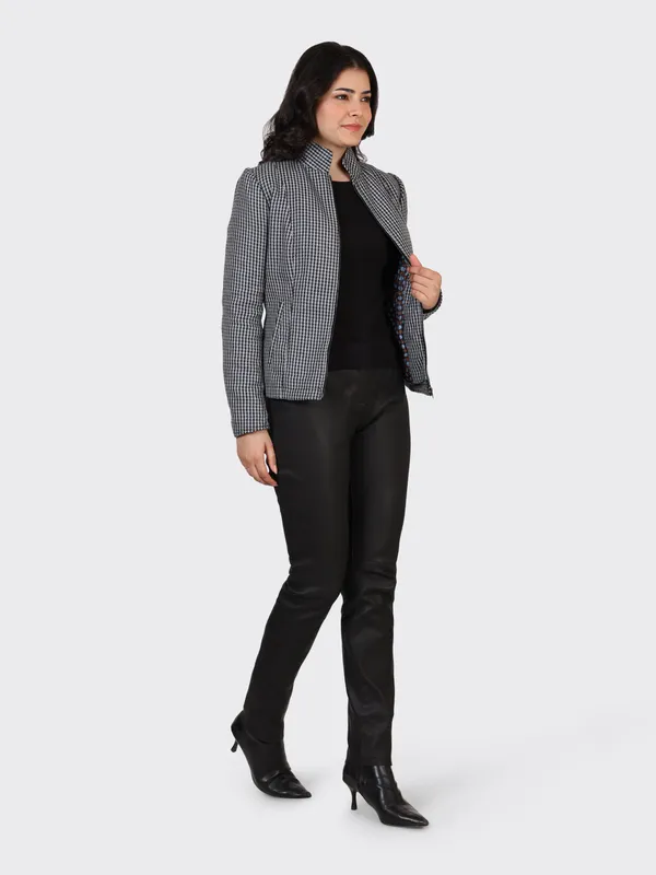 Grey_Wool_Cross_Woollen_Jacket_For_Women