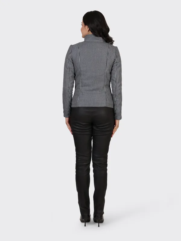 Grey_Wool_Cross_Woollen_Jacket_For_Women