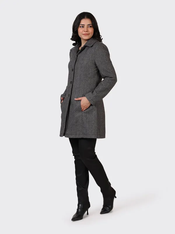 Grey_Wool_Zigzag_Woollen_Jacket_For_Women