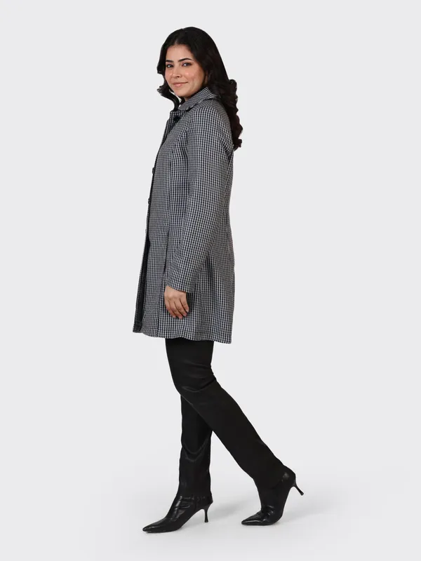 Grey_Wool_Cross_Woollen_Jacket_For_Women