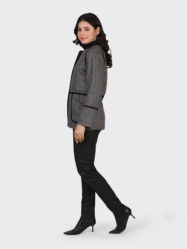 Grey_Wool_Zigzag_Woollen_Jacket_For_Women