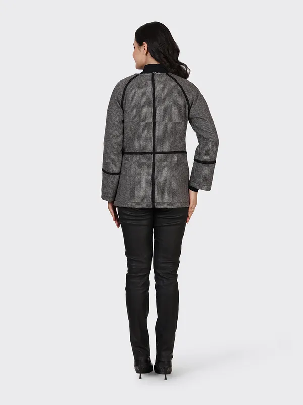 Grey_Wool_Zigzag_Woollen_Jacket_For_Women