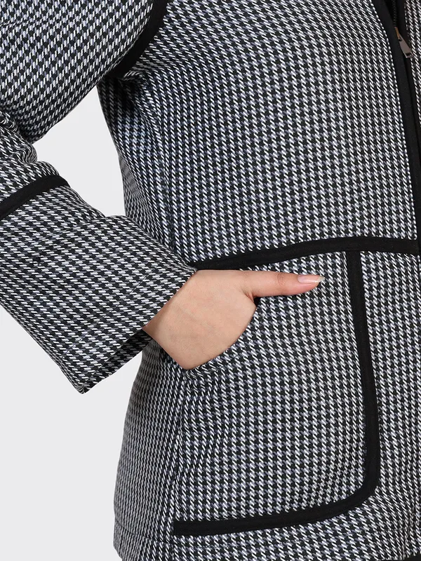 Grey_Wool_Cross_Woollen_Jacket_For_Women