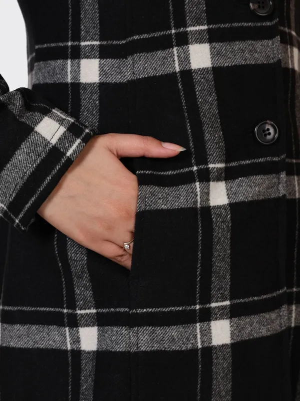 Black_Wool_Check_Woollen_Jacket_For_Women