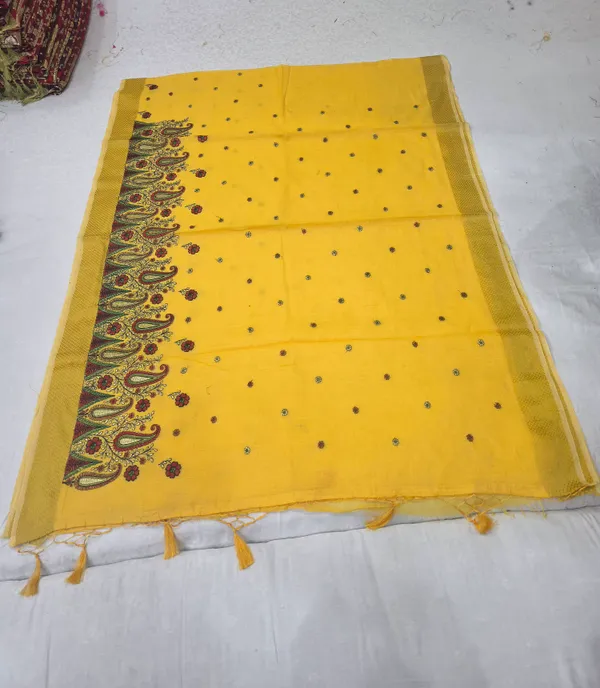 Yellow_Cotton_Paisley_Print_Saree_For_Women
