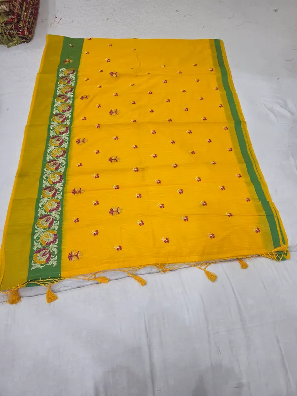 Yellow_Cotton_Traditional_Printed_Saree_For_Women