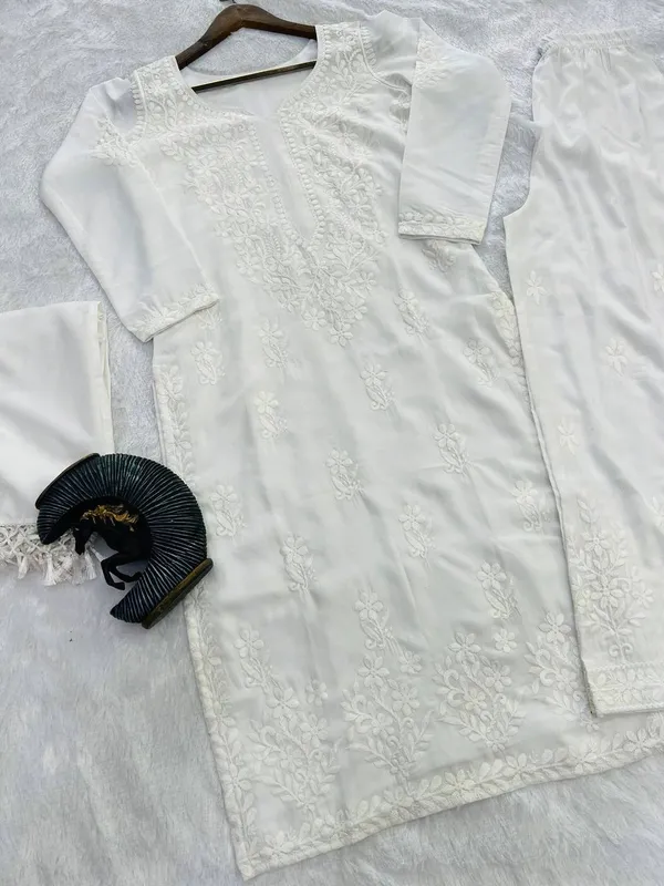 white_Colour_Chikankari_Kurti_set_With_Dupatta_For_Women