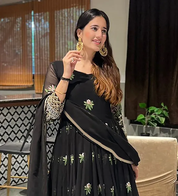 Sarita_Gown