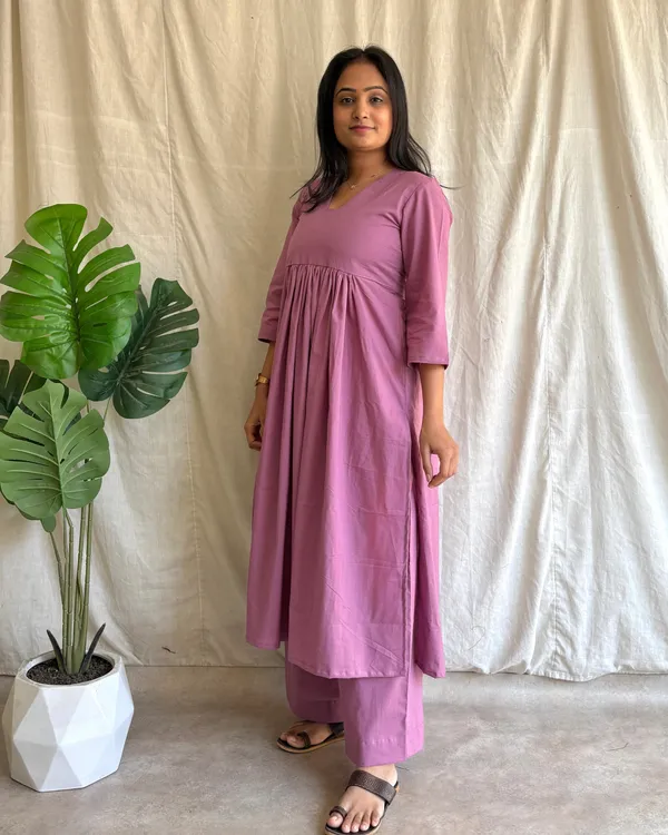 Mauve_Cotton_Premium_Kurta_Set_For_Women