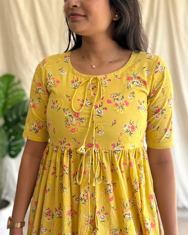 Yellow_Cotton_Premium_Kurta_Set_For_Women