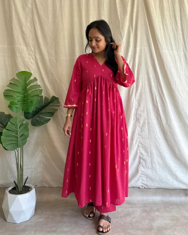 Dark_Pink_Cotton_Premium_Kurta_Set_For_Women