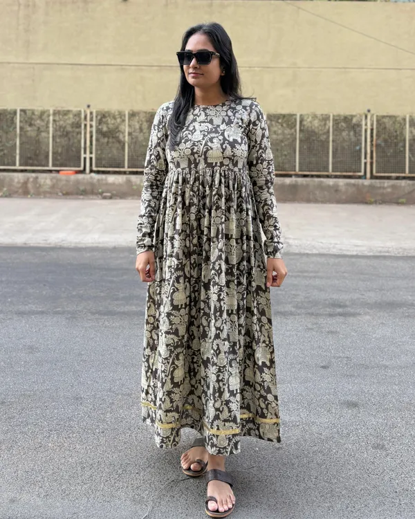 Black_And_Beige_Cotton_Premium_Dress_For_Women