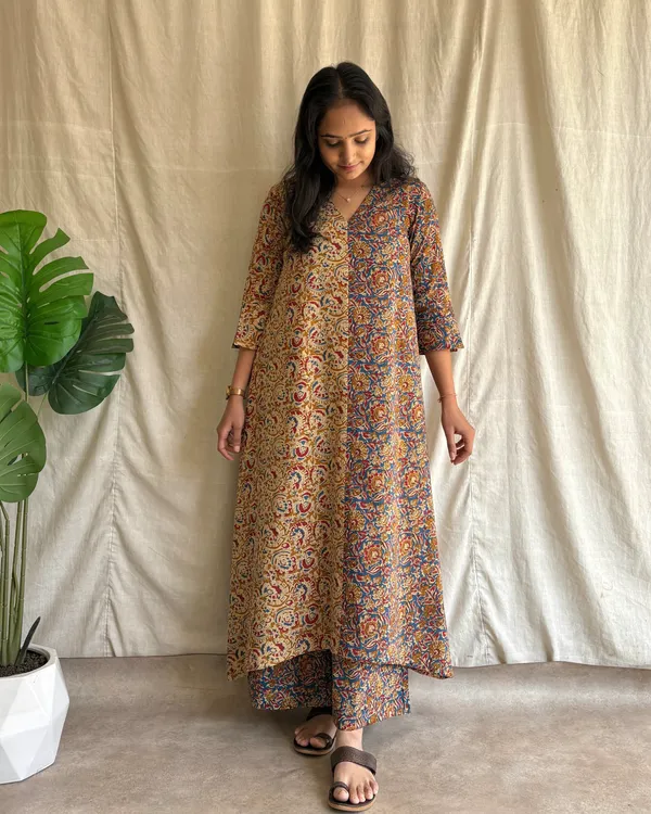 Multicolour_Cotton_Premium_Kurta_Set_For_Women