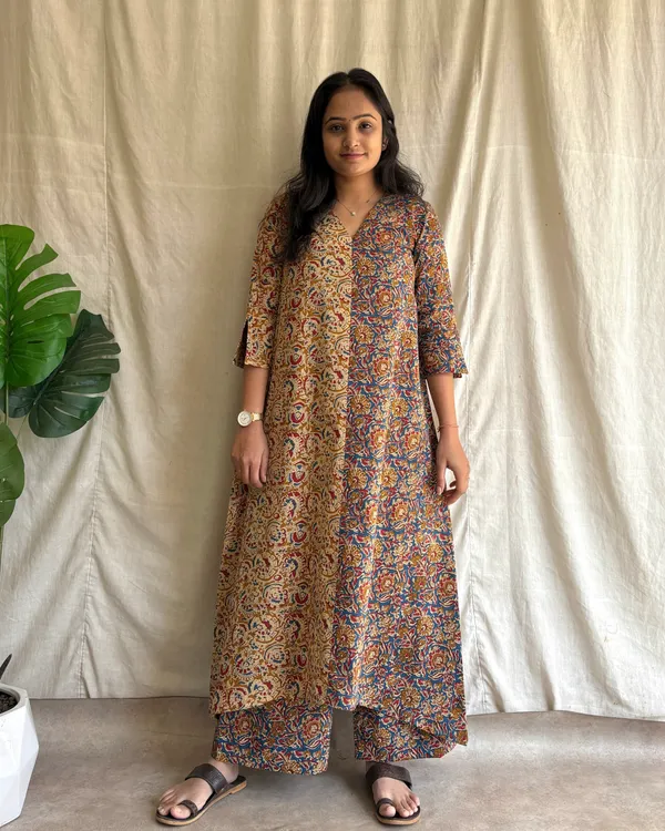 Multicolour_Cotton_Premium_Kurta_Set_For_Women