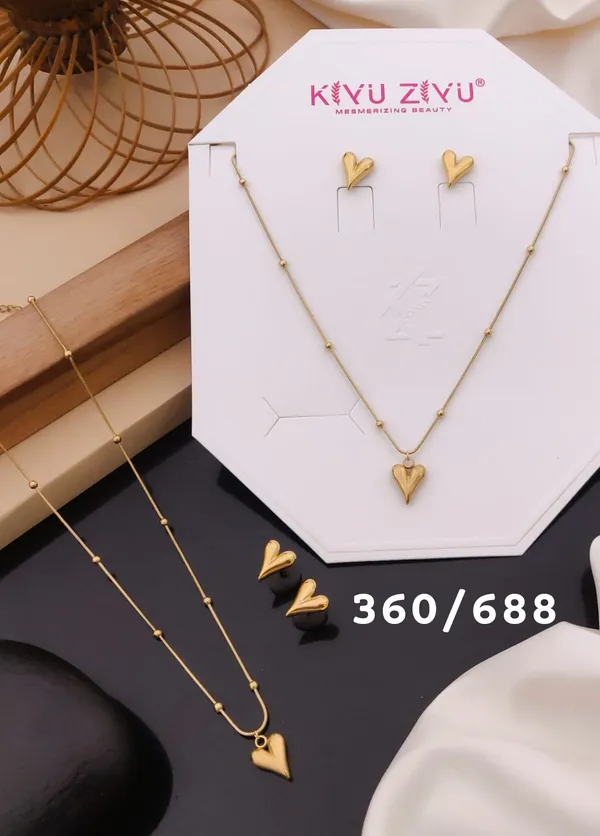 Golden_Heart_Pendant_Necklace_And_Earrings_Jewelry_Set