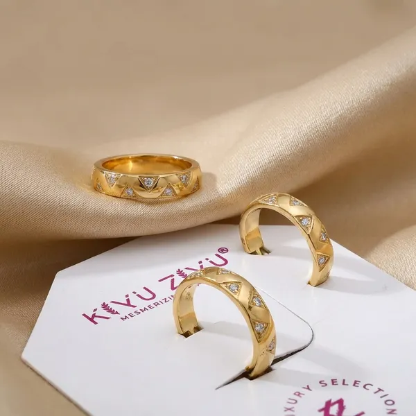 Textured_Gold-Toned_Ring_Set_-_Kz/1804