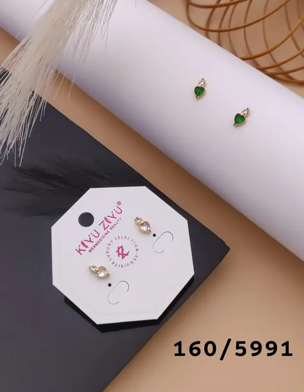 Green_Heart_Stud_Earrings_With_Crystal_Accent