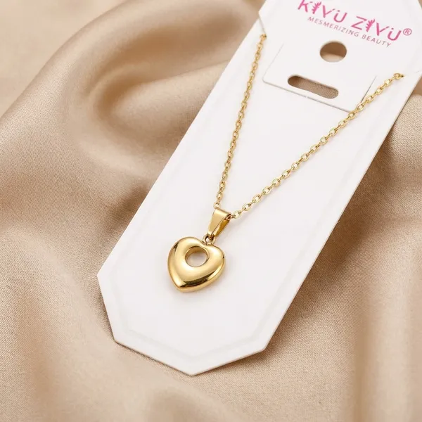 Elegant_Gold_Heart_Pendant_Necklace_-_Dainty_Chain_Necklace_With_Heart_Charm