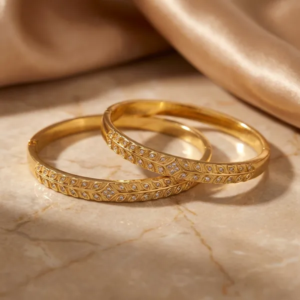 Kyyu_Zyyu_Exclusive_Collection_Gold-Toned_Crystal-Studded_Bangle_Bracelet_Set_(Quick_6651)