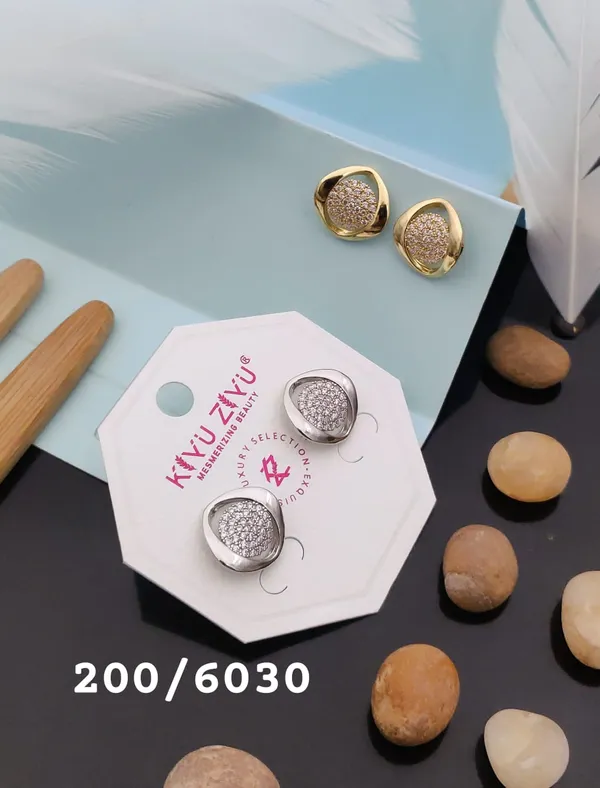 Elegant_Pave_Stone_Stud_Earrings_-_Gold_&_Silver_Tone_Set