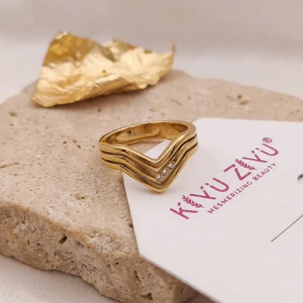 Golden_Chevron_Triple-Layer_Stackable_Ring_Set
