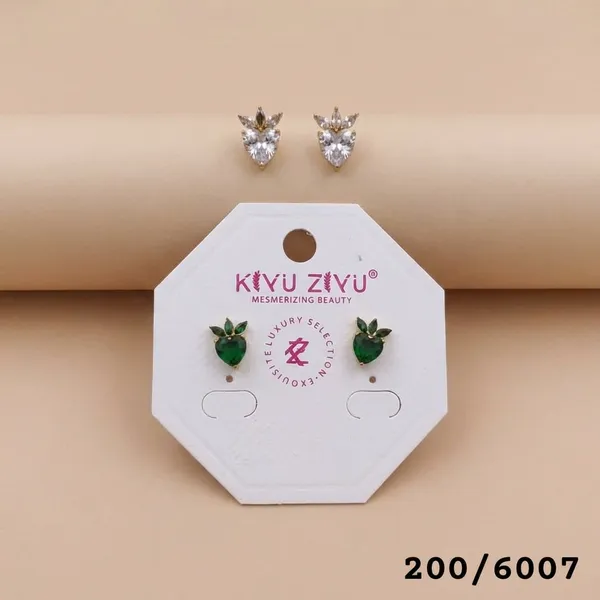Elegant_Pearl_&_Crystal_Heart_Stud_Earrings_With_Green_Apple_Accents