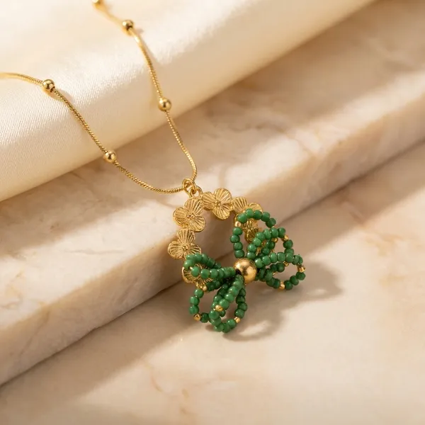 Gold-Toned_Floral_Green_Stone_Pendant_Necklace_Set
