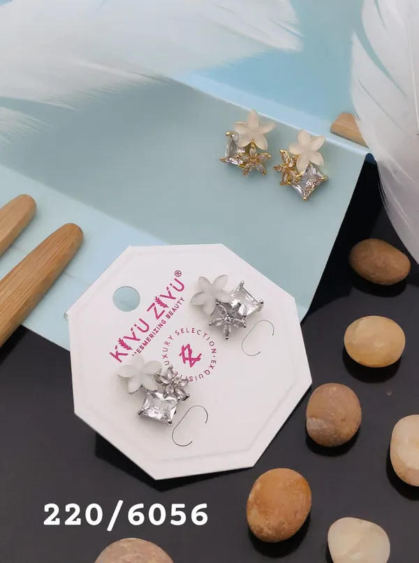 Elegant_Bow-Tie_Star_Crystal_Stud_Earrings_Set