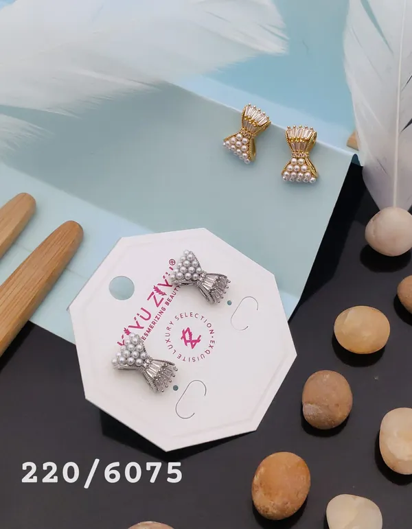 Pearl_Bow_Stud_Earrings_-_Gold_&_Silver_Variants