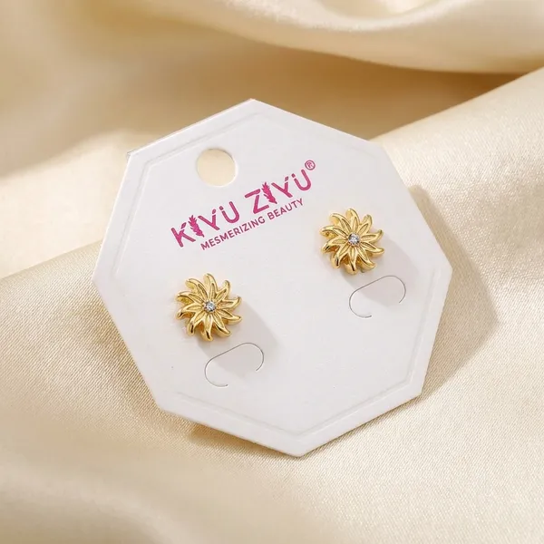 Golden_Flower_Stud_Earrings