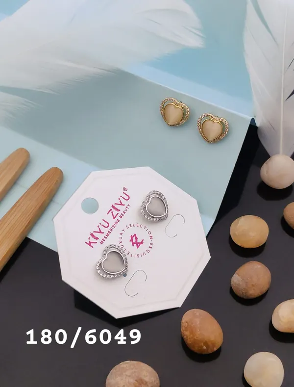 Heart-Shaped_Stud_Earrings_Set_-_Gold_And_Silver_Tone