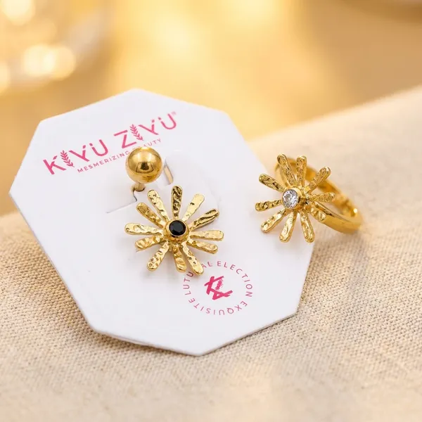 Gold-Plated_Flower_Belly_Button_Ring_With_Stud_Design