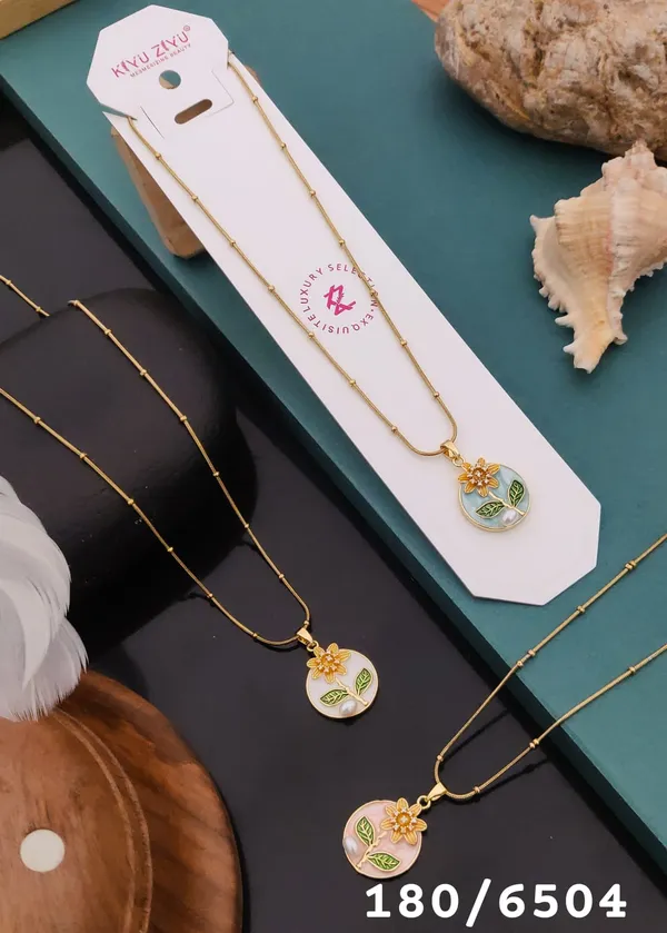 Gold-Plated_Floral_Pendant_Necklace_With_Enamel_Work