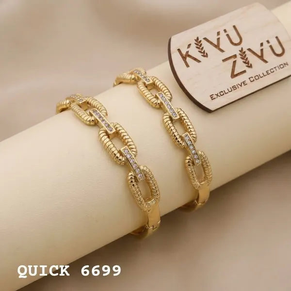 Kivu_Z_Exclusive_Collection_Gold-Tone_Chain_Link_Bangle_Set
