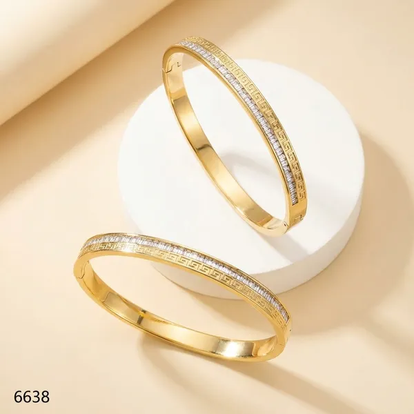 Elegant_Gold-Tone_Bangle_With_Sparkling_Crystal_Detailing_-_Set_Of_2