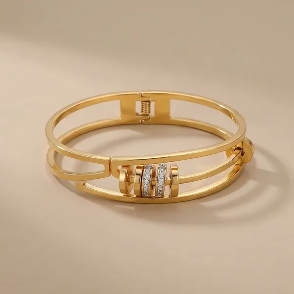 Elegant_Gold-Plated_Safety_Pin_Bracelet_Set_With_Crystal_Accents