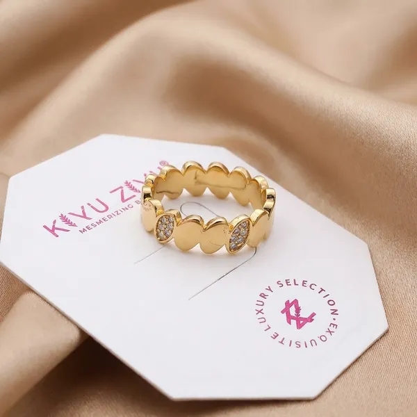 Elegant_Gold-Toned_Heart_&_Crystal_Ring