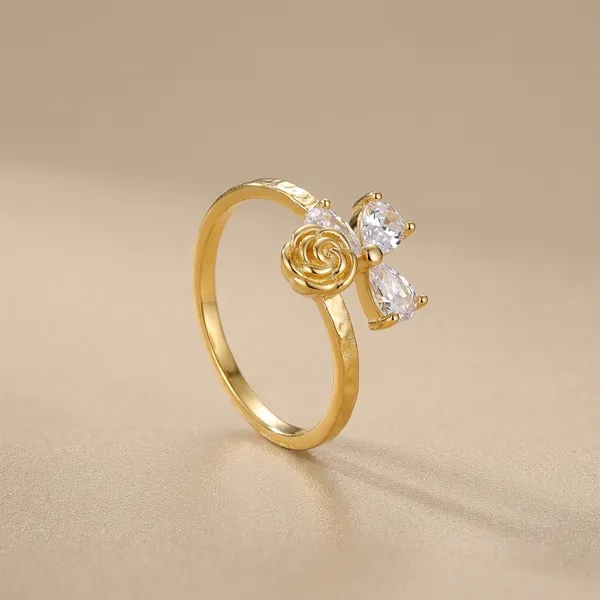 Elegant_Butterfly_And_Rose_Gold_Ring_Set