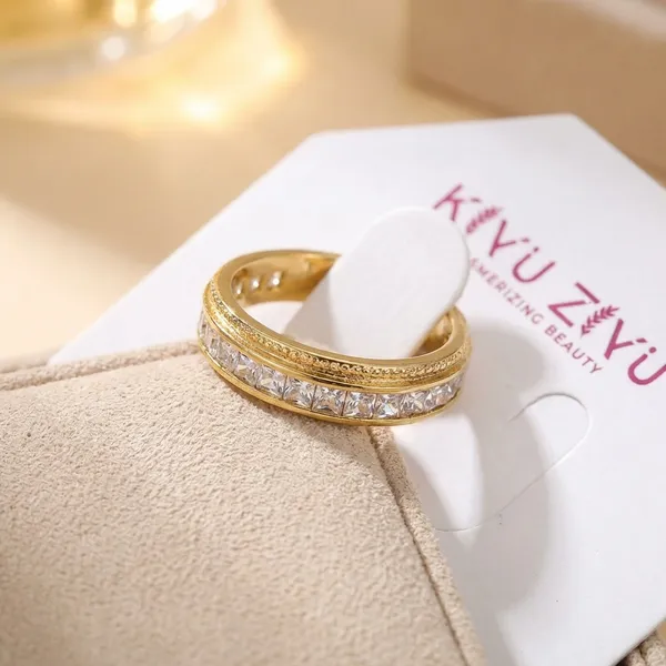 Elegant_Gold-Toned_Crystal_Ring_With_Double_Band_Design