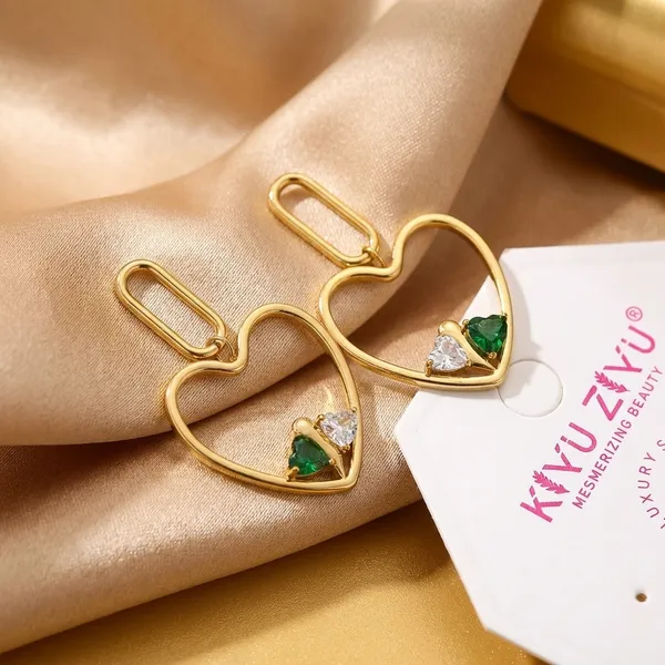Heart-Shaped_Gold-Toned_Drop_Earrings_With_Crystal_Accents