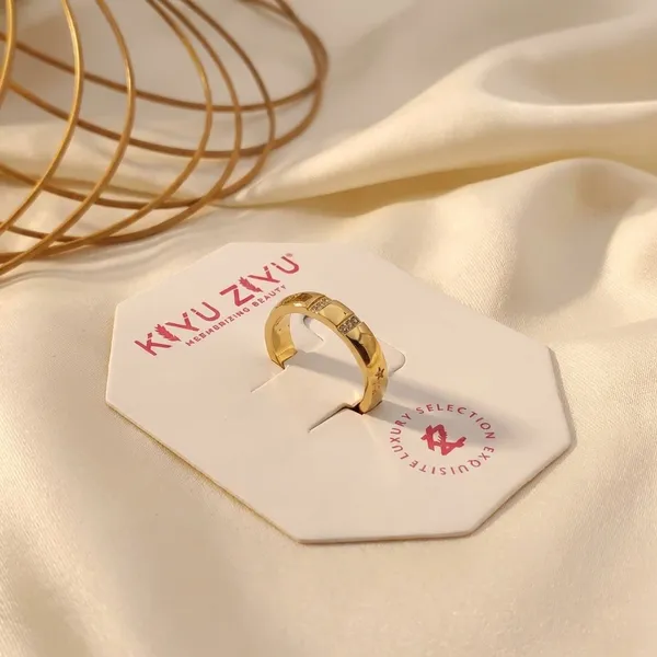 Golden_Adjustable_Ring_With_Engraved_Design