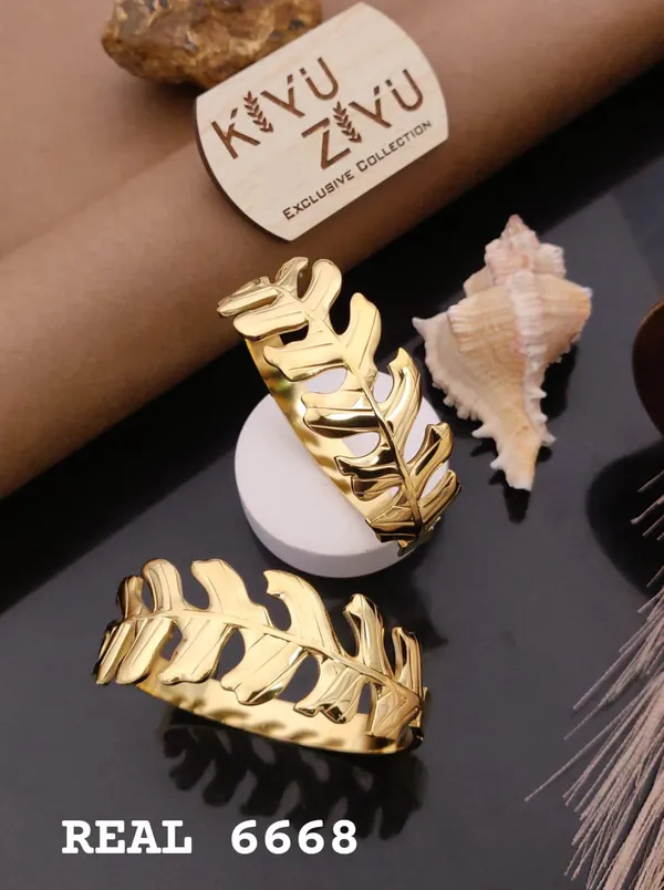 Exclusive_Collection_Gold-Plated_Leaf_Design_Adjustable_Ring_Set