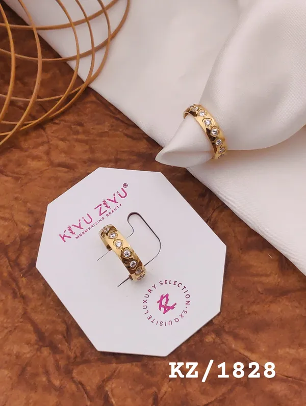 Gold-Plated_Crystal_Ring_Set_By_Kiyu_Zayis
