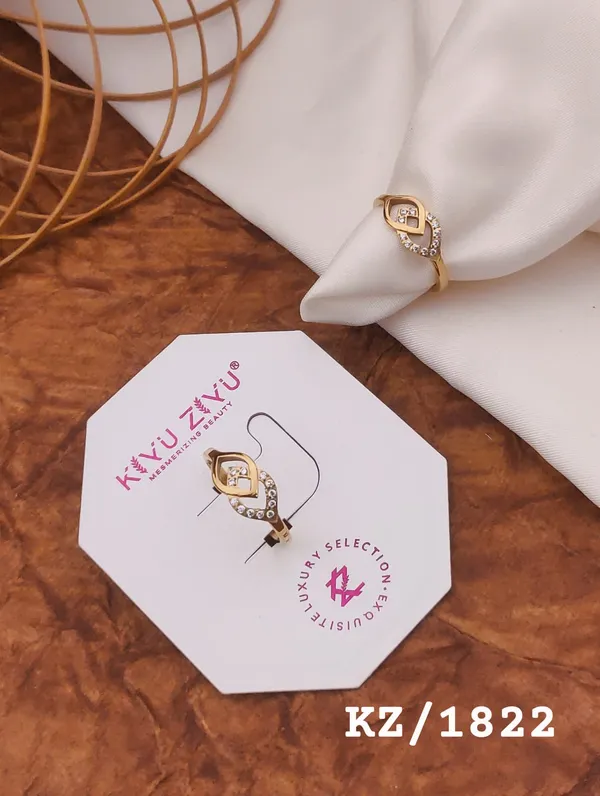 Kku_Zevus_Gold-Toned_Geometric_Ring_With_Crystal_Embellishments_(Kz/1822)