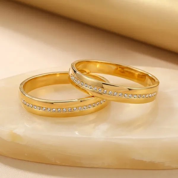Sparkling_Crystal-Studded_Gold-Toned_Couple_Bangles